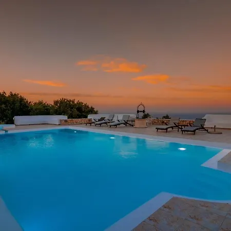 Lägenhetshotell Armyra - With Sea Views & Shared Pool Volímai