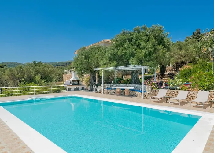 Armyra - With Sea Views & Shared Pool Volímai
