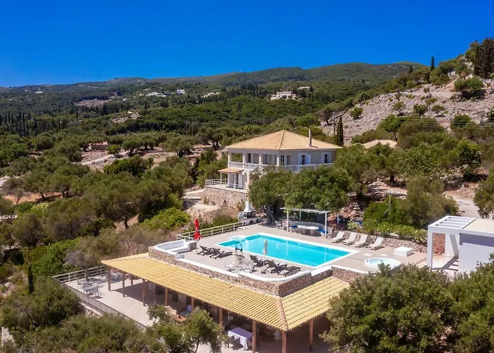 Armyra - With Sea Views & Shared Pool Lägenhetshotell