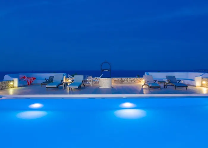 Lägenhetshotell Armyra - With Sea Views & Shared Pool 4*