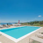 Armyra - With Sea Views & Shared Pool Aparthotel