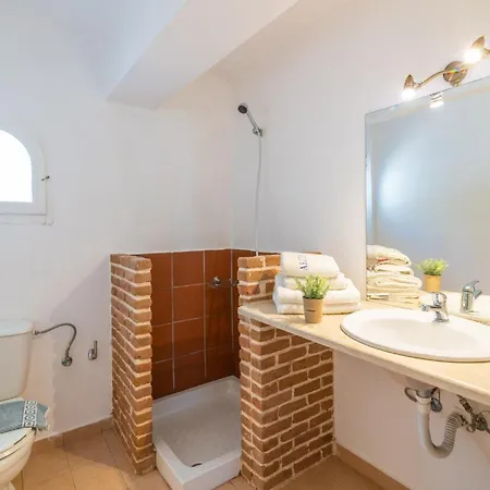 Armyra Hotel apartamentowy 2*