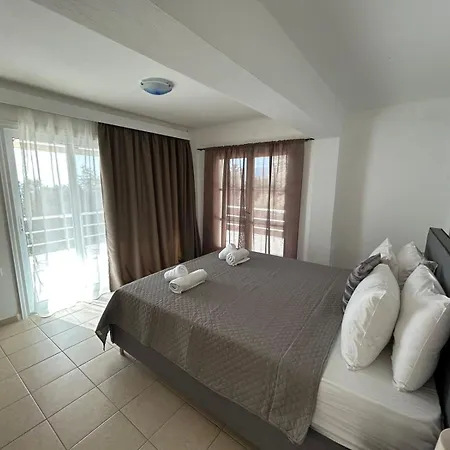 Armyra Apart Otel Volímai