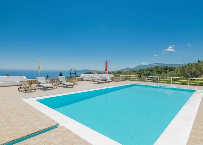 Armyra - With Sea Views & Shared Pool 4*
