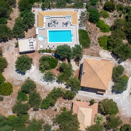 Armyra - With Sea Views & Shared Pool Volímai